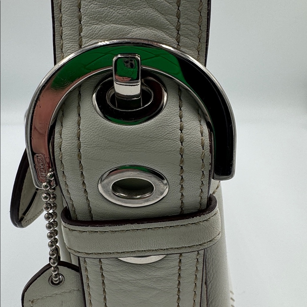 Coach Y2K Chalk White SoHo Pocket Leather Shoulder Bag - Picture 5 of 15